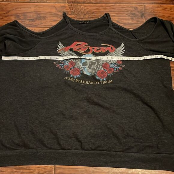 Torrid Poison Band Every Rose Has It’s Thorn Graphic Cold Shoulder Sweatshirt - Picture 10 of 14